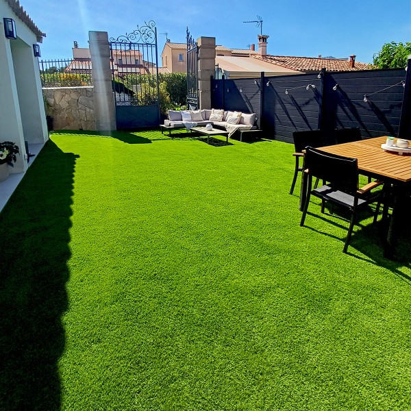 Gazon synthétique 45mm Extase pour les pro du jardin