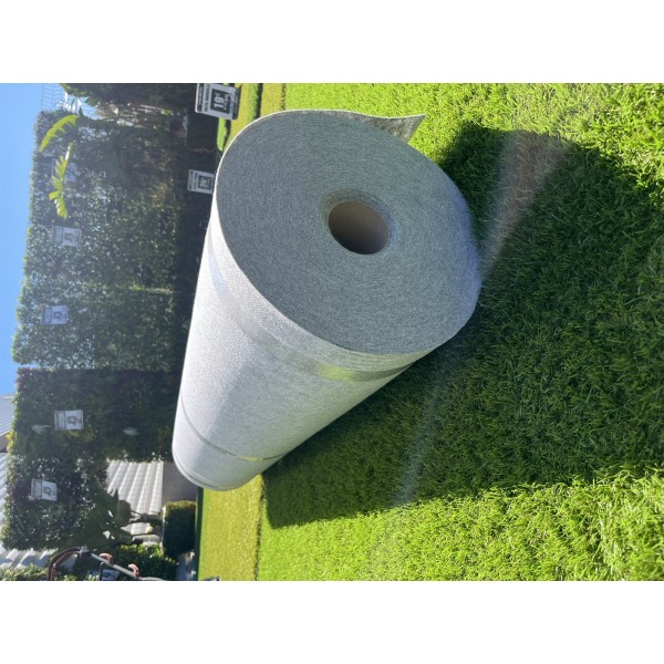 Rouleau de géotextile 300 g/m² prêt pour pose sous gravier ou agrégats