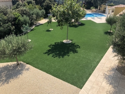 Pose de Gazon synthétique Cassis